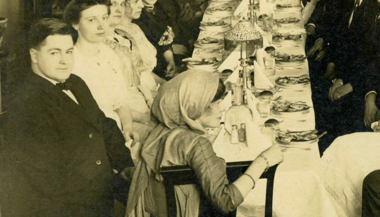 elisabeth-freeman-at-banquet-1913-featured elisabeth-freeman-at-banquet-1913-featured